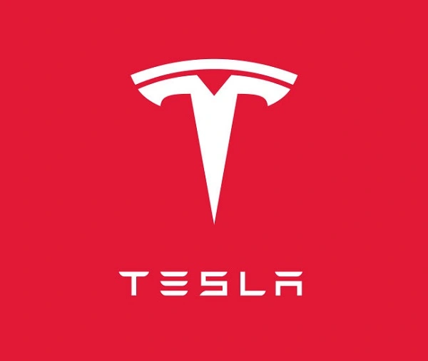 Лого на Tesla