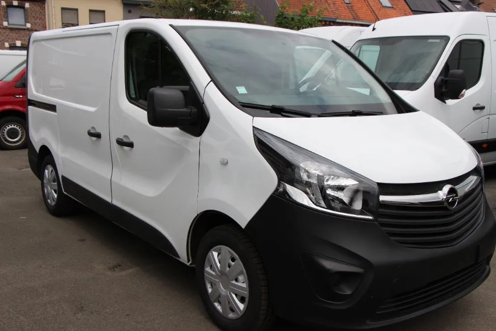 Opel Vivaro 1.6 Cdti Airco EU6 Warranty Image 3